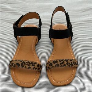 Authentic UGG Women’s Rynell Leopard Sandals.